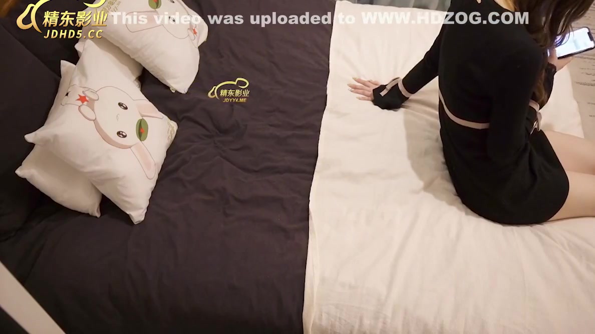 Jdkr031 - Hot Asian Girl Fucking With Her Colleague In Hotel Room After Work