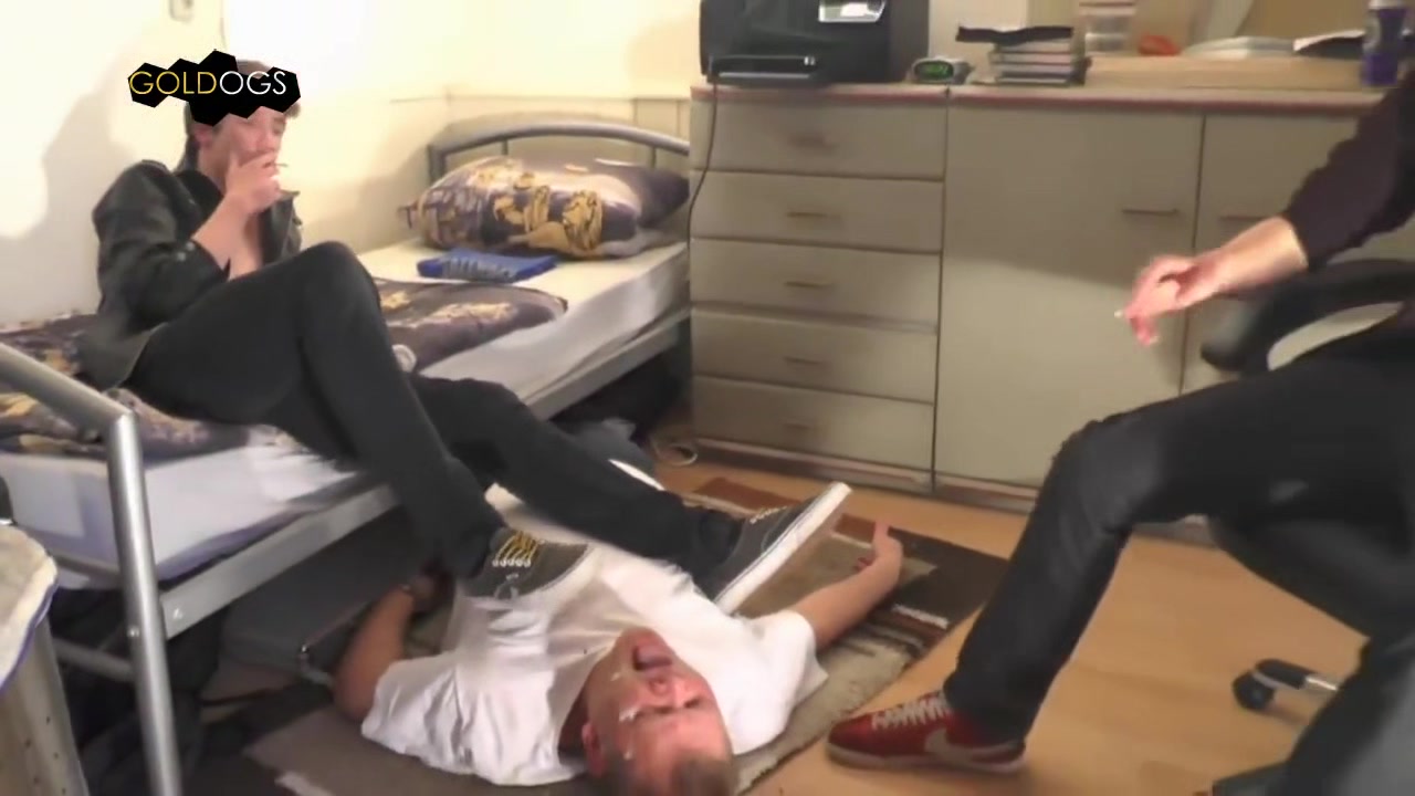Germany master sneaker spitting party boys