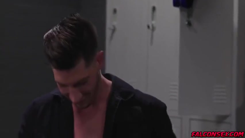 Isaac Parker And Jordan Starr In Loves To Taste S Asshole