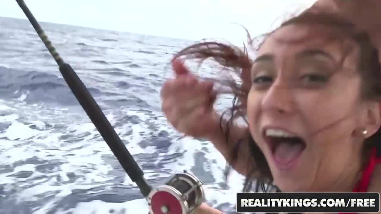 Captain Stabbin - Mandy Muse Jmac - Swimming In It - Reality Kings
