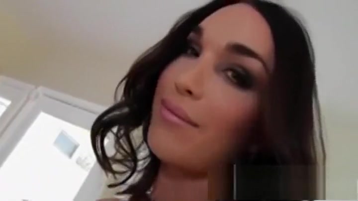 sleazy beauty slammed By A sleazy ladyboy