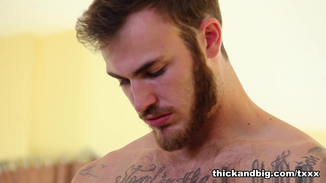 Christian Wilde & Ethan Travis in The Perfect View - ThickAndBig