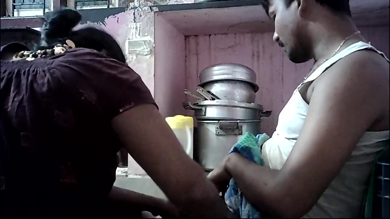 Hot Kiss - Indian House Wife Kissing On Lips