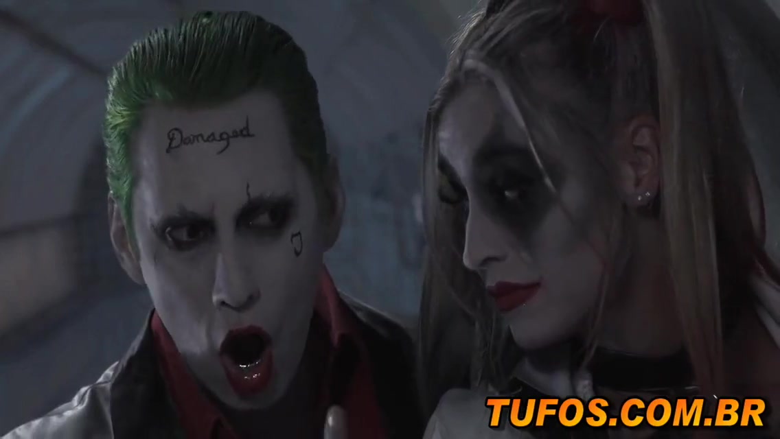 Harley Quinn In Arlequina Fica Dividida Entre Batman E Coringa... Ela Decide Fuder Com Os Dois Para Decidir De Qual Lado Esta! 7 Min