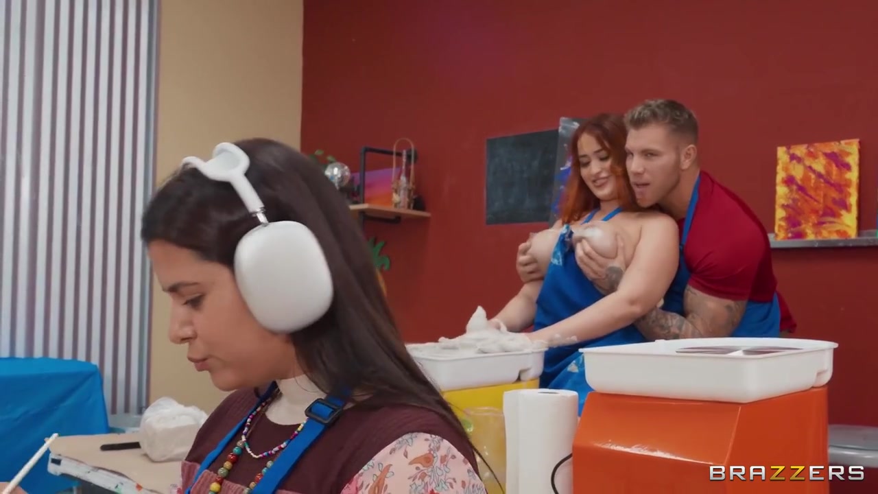 Gets To Fuck Nia Bleus Fat Tits And Fat Ass With Filou Fitt
