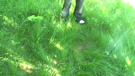 Woman drilled in the bushes at the mall