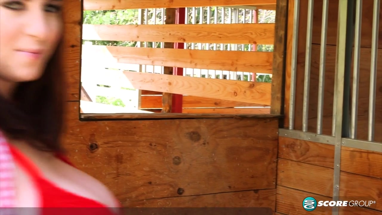Milly Burns Down The Barn - ScoreLand