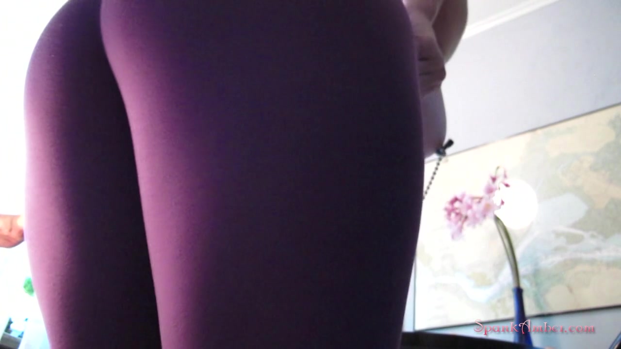 Ass Worship In Yoga Pants - Amberspanks