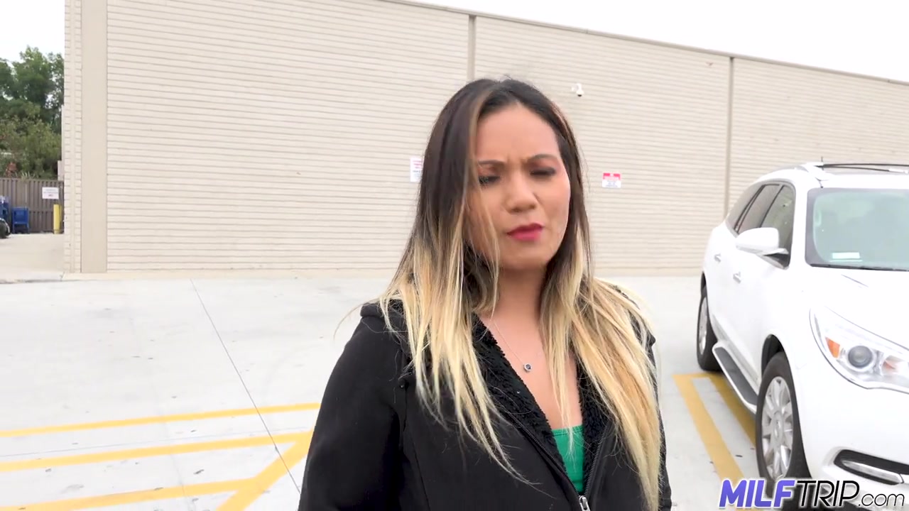Hot Step mom Banged - MilfTrip