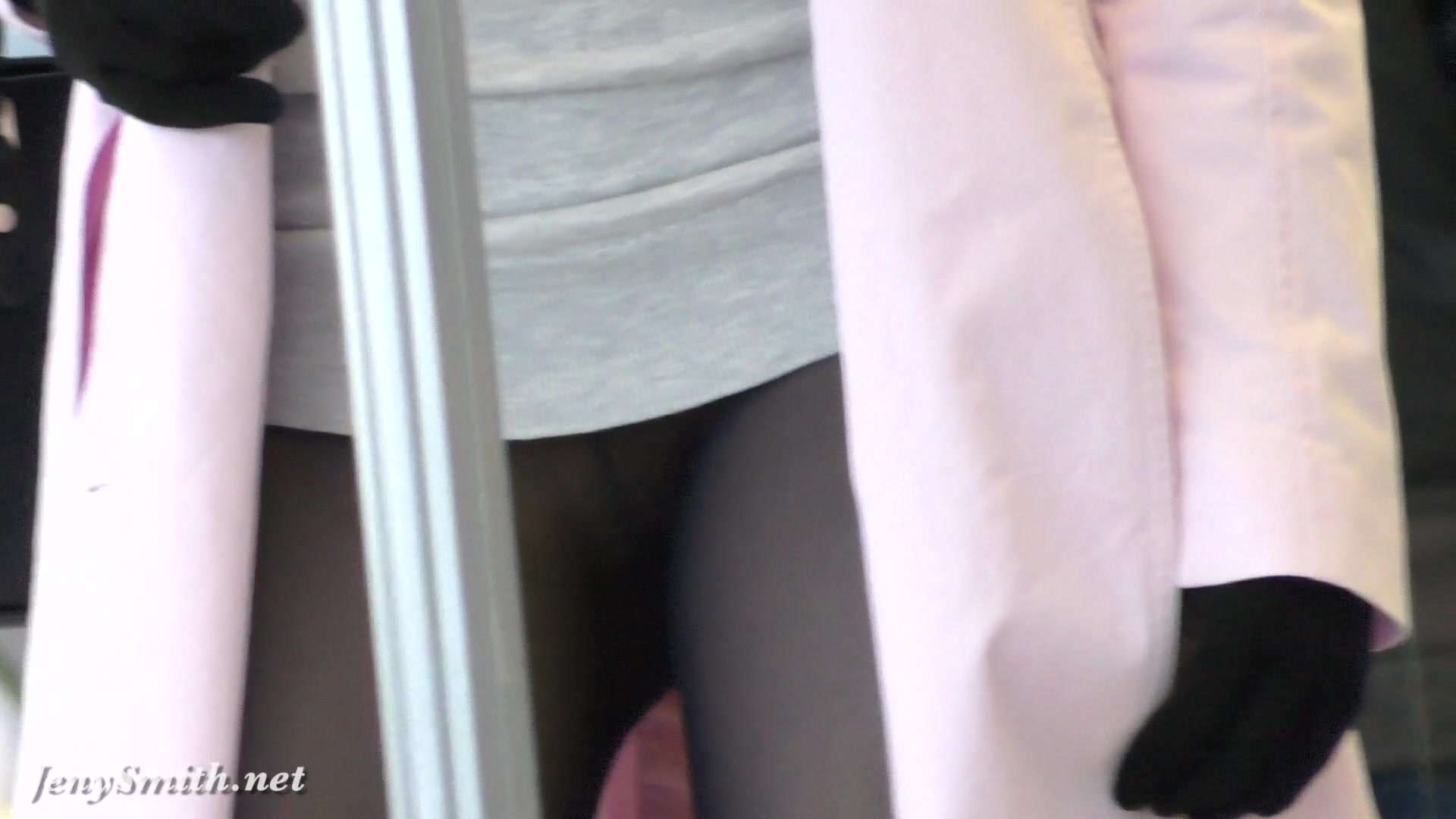 Jeny Smith transparent leggings flashing