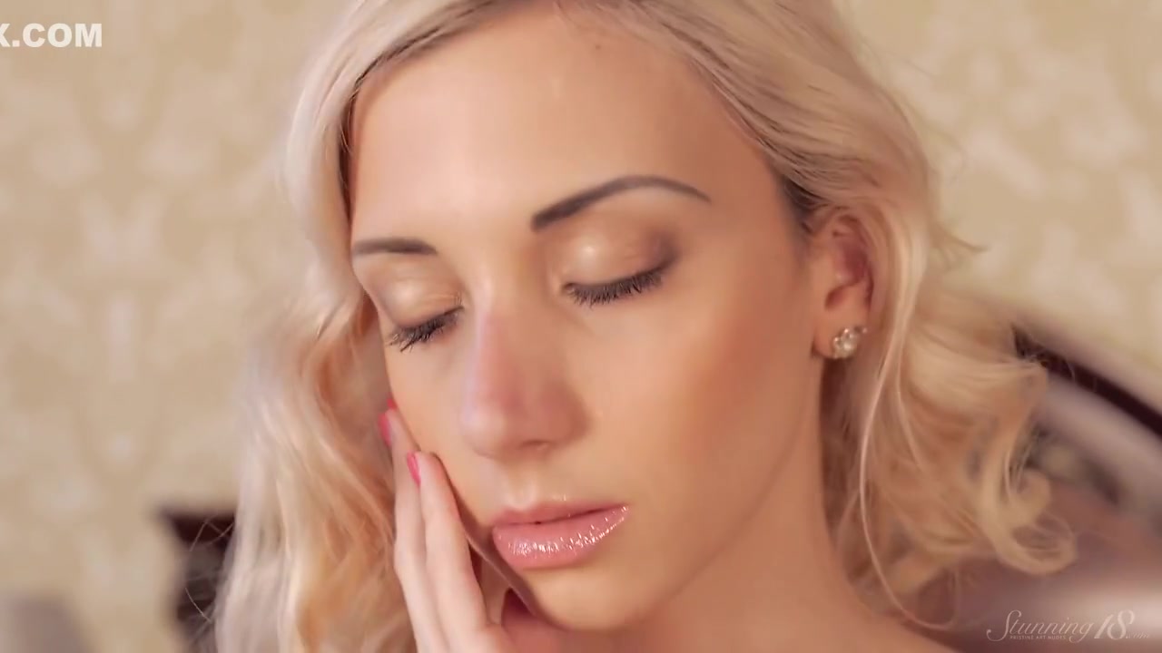 Anna Lee In Slim Coed Wears Nothing But Her Pink Pussy Under Her Dress!