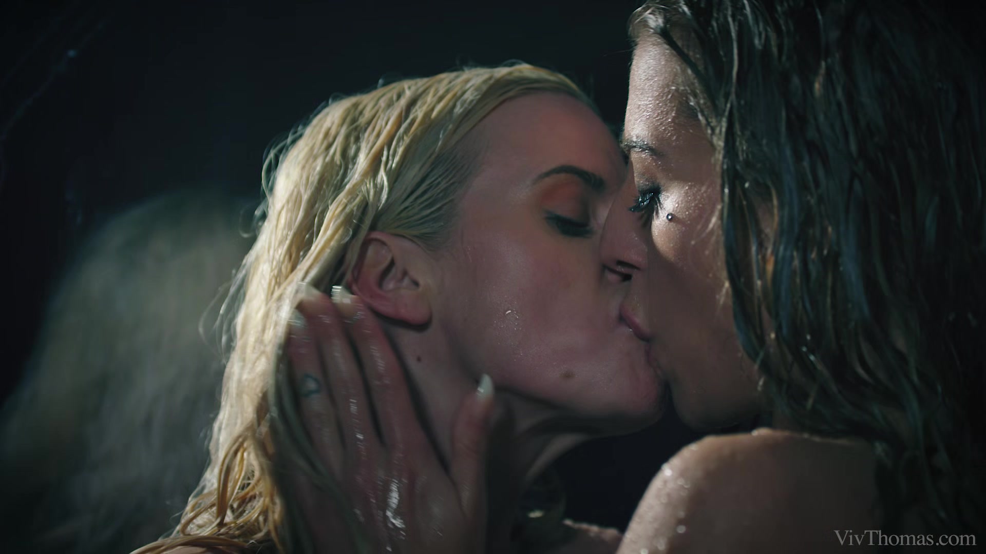 Lost in a dream Reloaded 4 - Engaged - Cristal Caitlin & Silvia Dellai - VivThomas