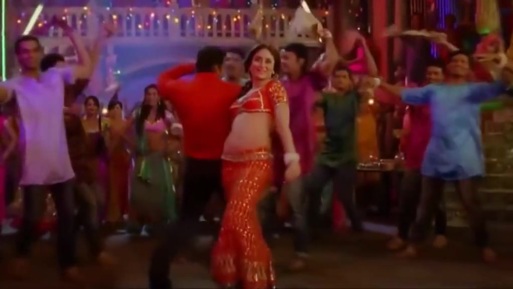 Kareena kapoor jerk off challenge fevicol se edition