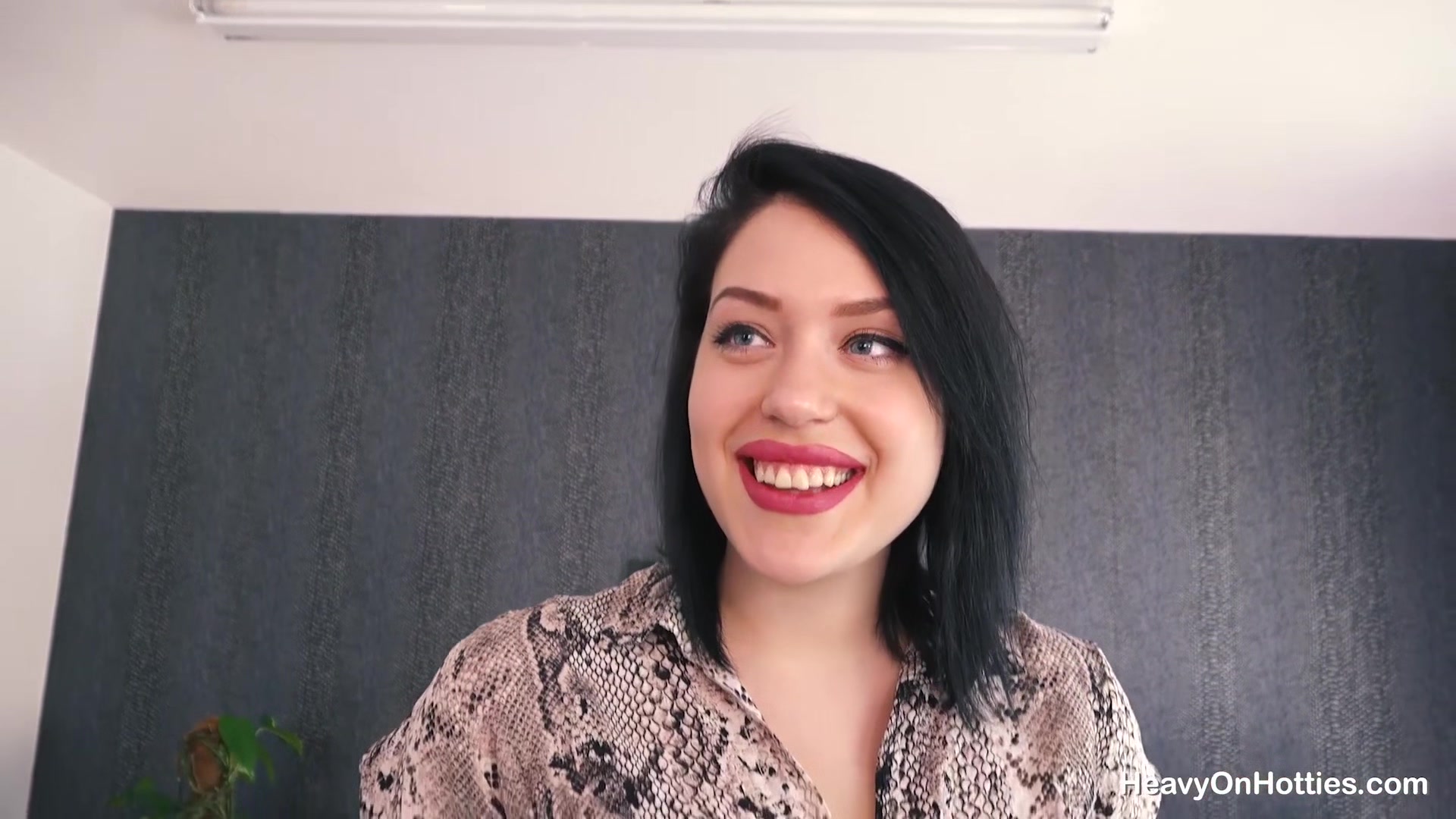 Anal, Cum, Piss With Liza Katseyes - HeavyOnHotties