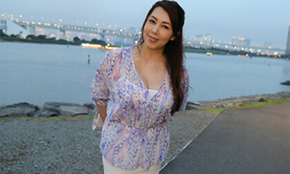 Yumi Kazama in Yumi Kazama I'm Just a Normal Guy Who Won a Contest to Date a JAV Star 1 - WAAPVR