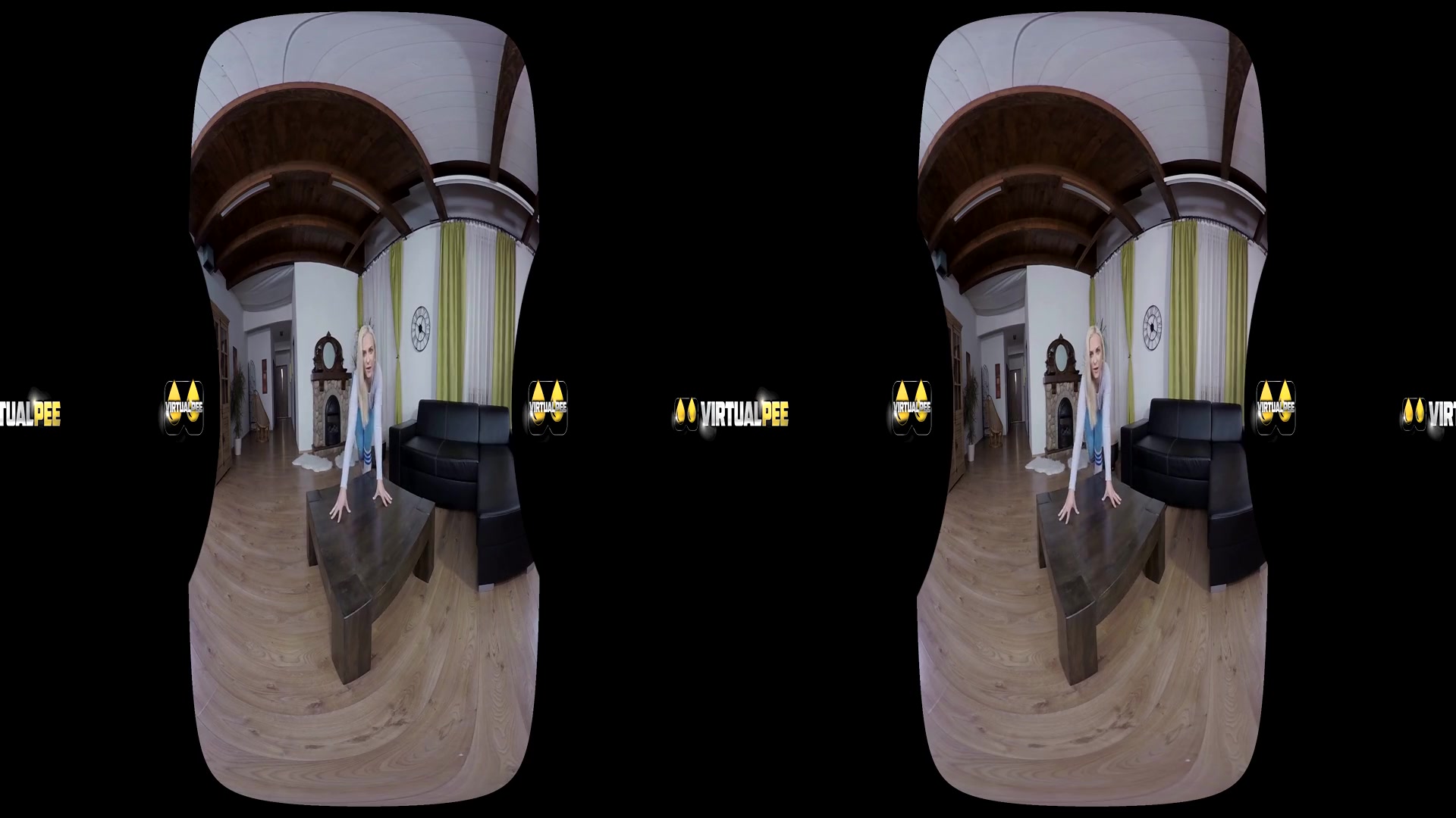 Vinna Reed in Pissy Leggings - VirtualPee