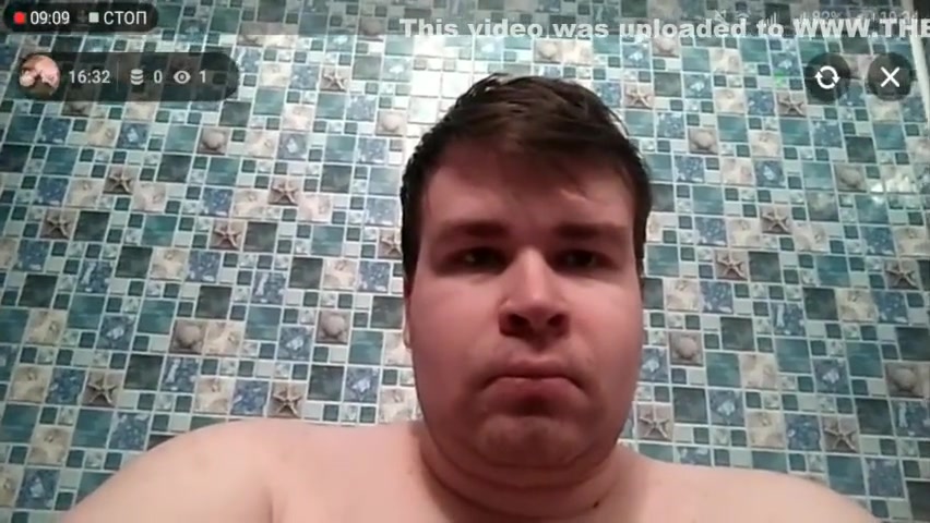Artem Sam Sebe Lizhet Nogi Drochit Nogami Sam Sebe Na Translyacii Self Suck Autofellatio Self Footjob