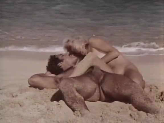 Ginger Lynn Allen, Lois Ayres, Bunny Bleu in vintage xxx site