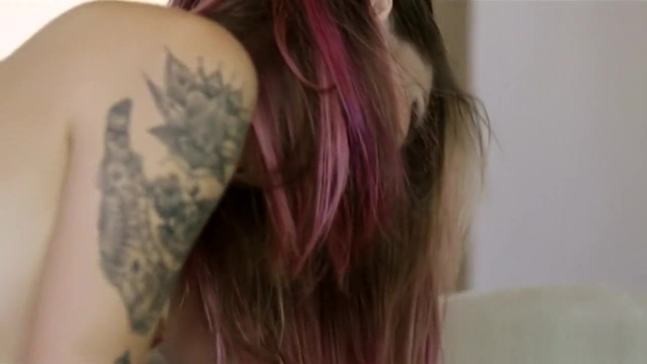 Skinny tattooed tgirl Freya Wynn analed