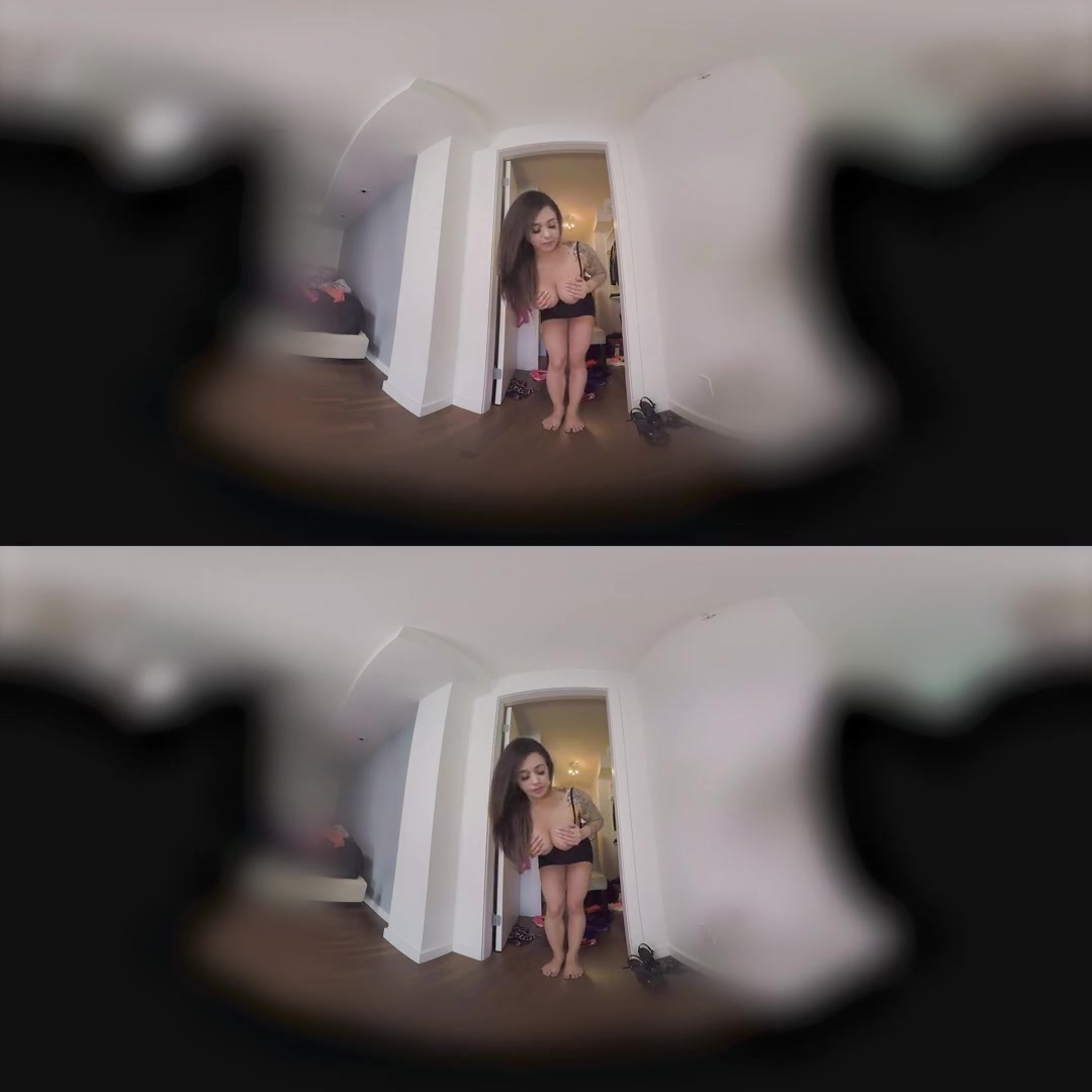 Mia Madison in The GFE Collection: Pre Party Warmup - HoloGirlsVR