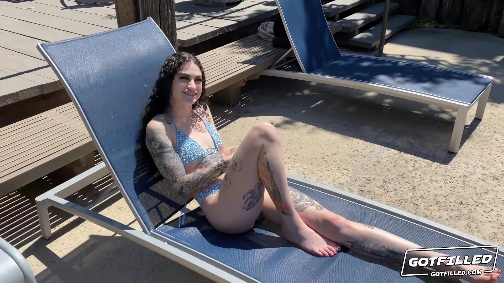 Lydias Labia Loves The Jizz - GotFilled