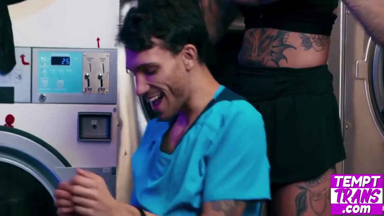 Amy Nosferatu And Bobbii Rose - Trans Couple And Start Feeling Horny At The Launderette