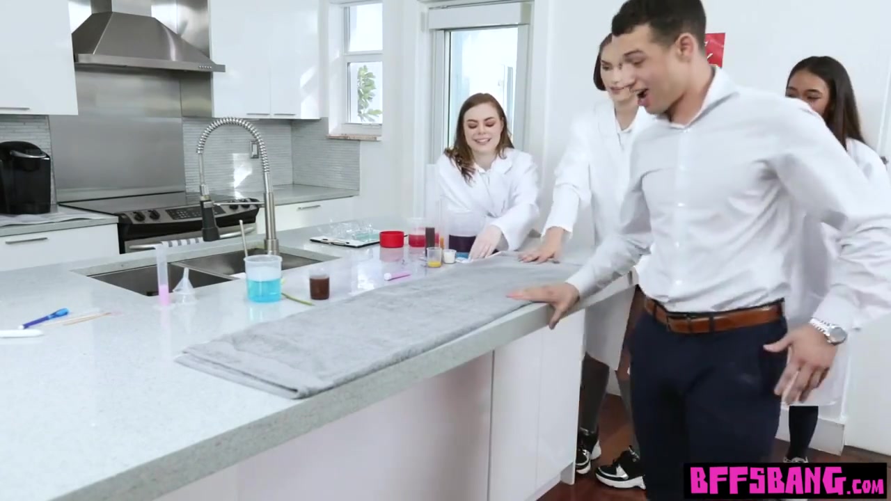 teen 18+ Besties Nasty Chemistry Experiment