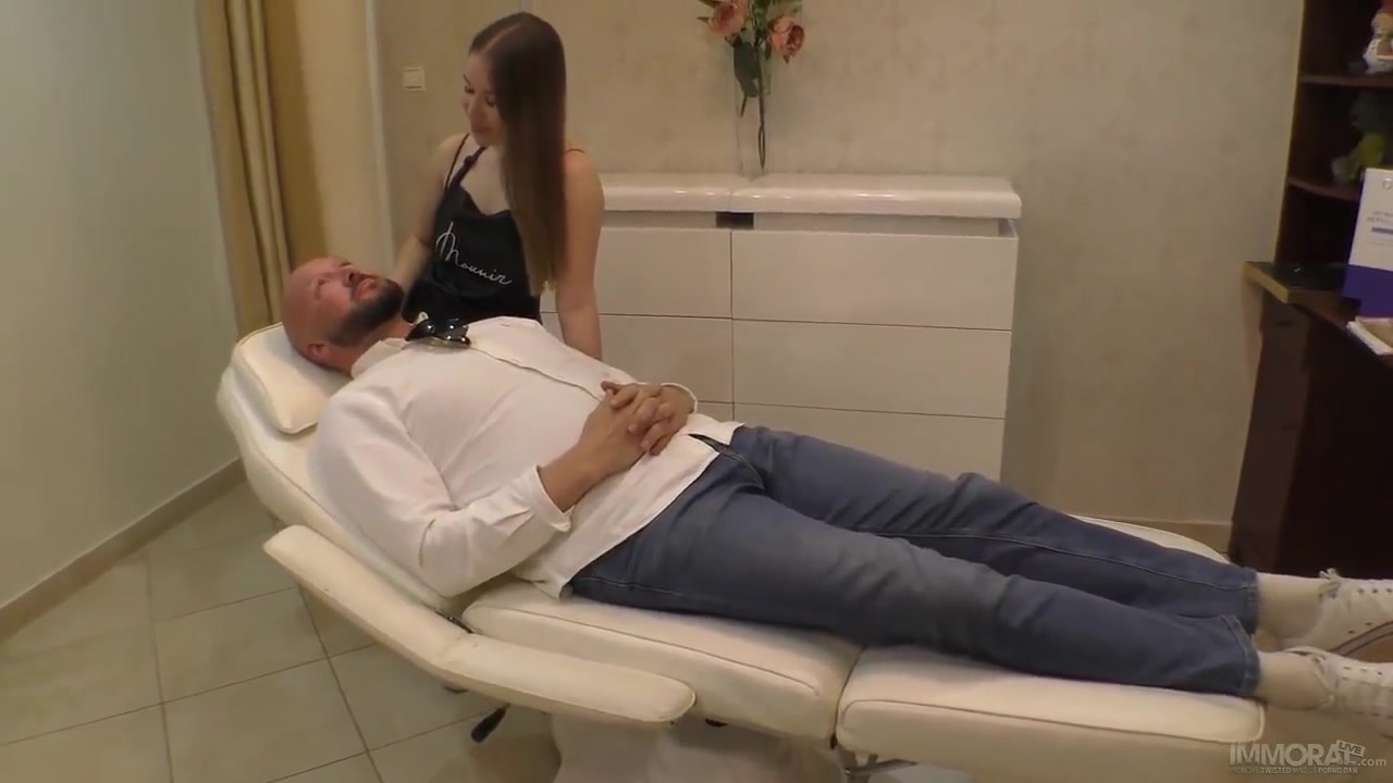 New Youtuber Bald And Bankrupt Convinces Busty Russian teen 18+ To Follow Her Dream 22-06-2023 With Amalia Davis