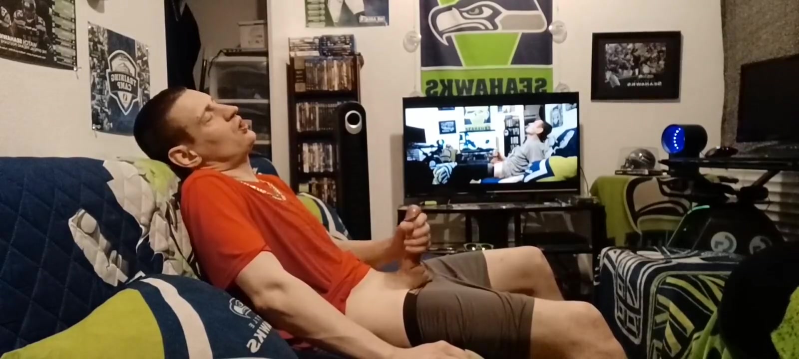 Watching Myself Watch Myself!!