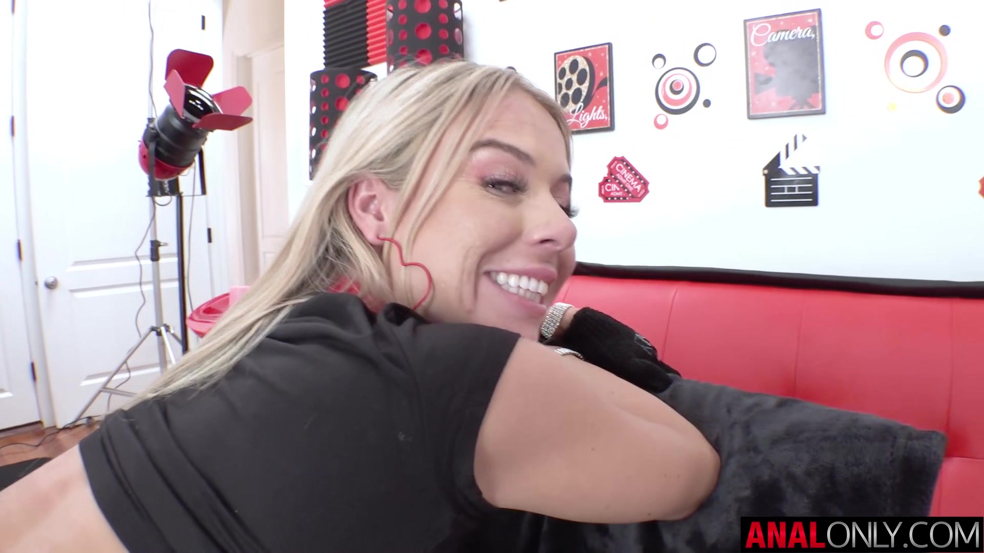 ANAL ONLY Anal fun with Summer Vixen