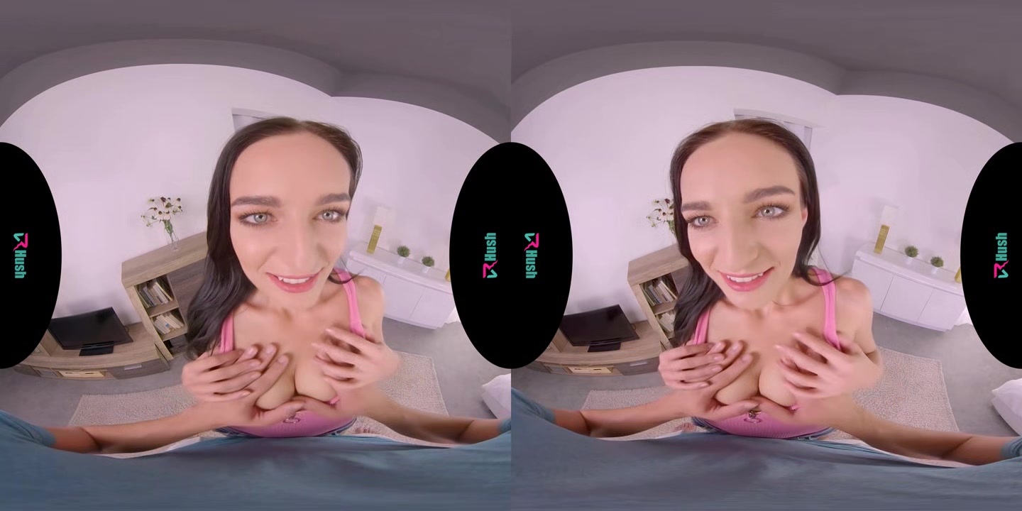 VRHUSH Petite babe Leanne Lace wants you to fuck her hard