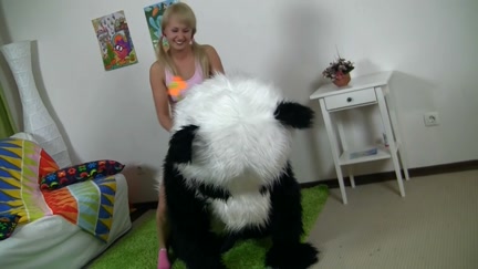 Nasty hotty plays with large porn toys