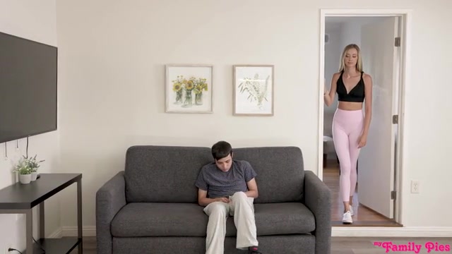 My Stepsister Talks To My Dick - S22:E5 - Myfamilypies