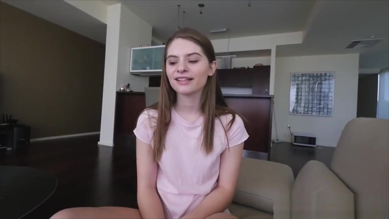 Stepsister seduces her stepbrother because she is horny