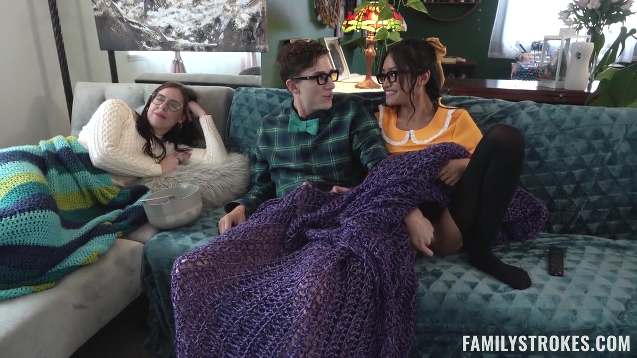 Jade Kimiko & Nikki Zee & Parker Ambrose in Friendly Cumpetition - FamilyStrokes