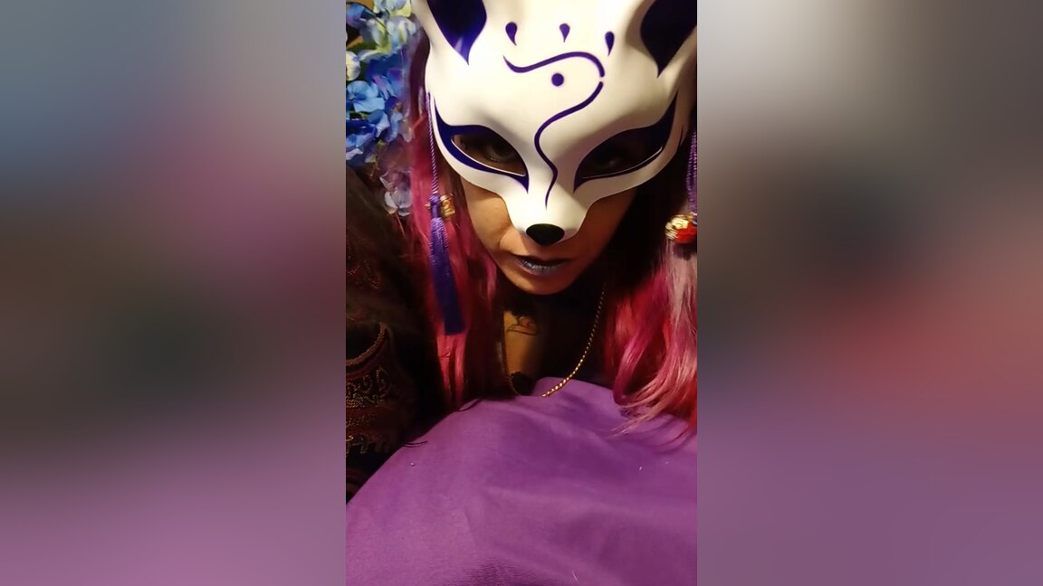 Masked Fishnet Bodysuit Fox Girl Vibes Her Clit And Cums Hard - Ladythetramp