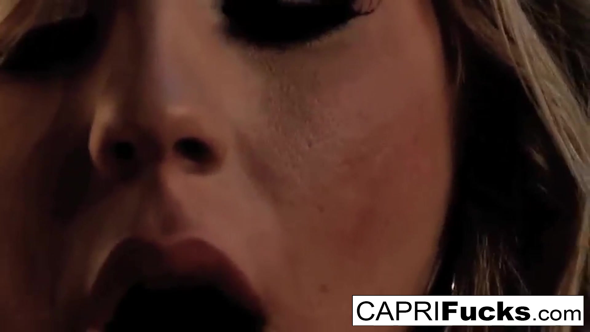 Capri Cavanni Chastity Lynn in Capri Getting Down And Dirty With Chastity Lynn - CapriCavanni