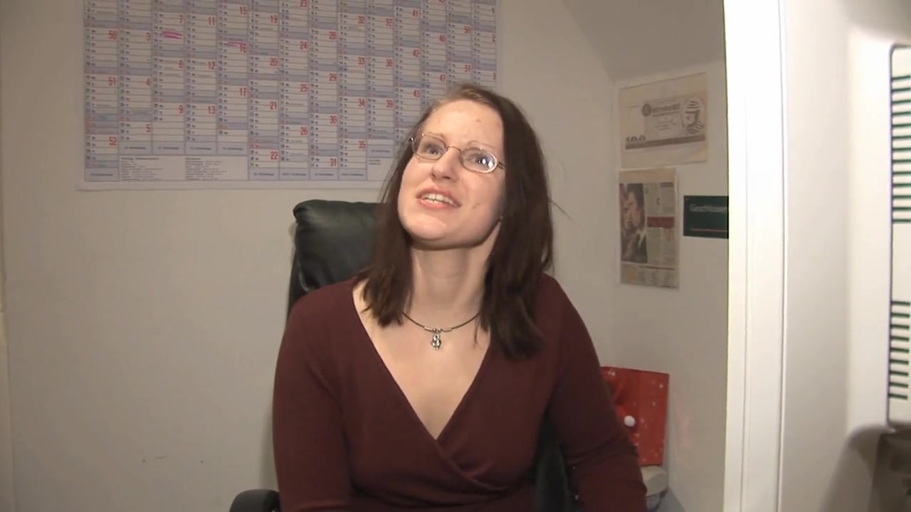 Hot Girl Lick Each Others Pussies Then Finger Fuck Before Dildo Fucking - DeutscheOmas