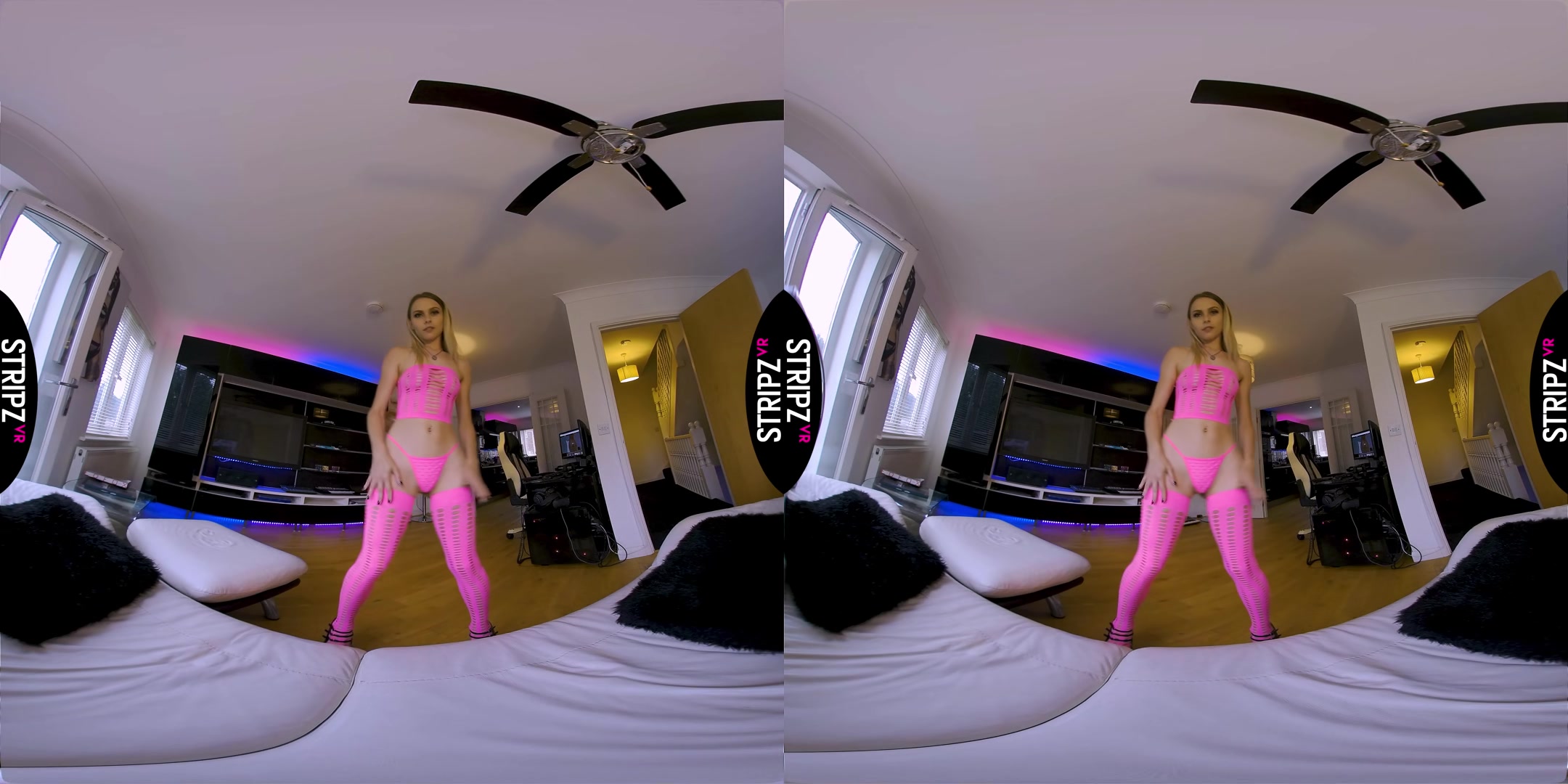 Private Lapdance - StripzVR