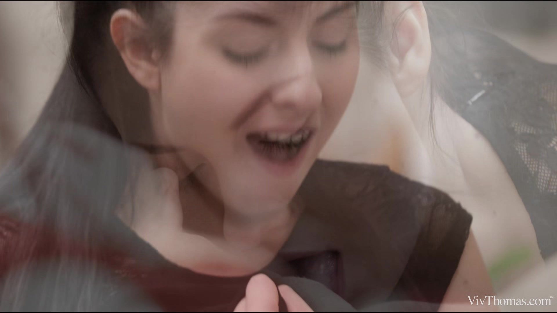 The Assistant 3 - Seduction - Isabella Lui & Rebecca Volpetti - VivThomas