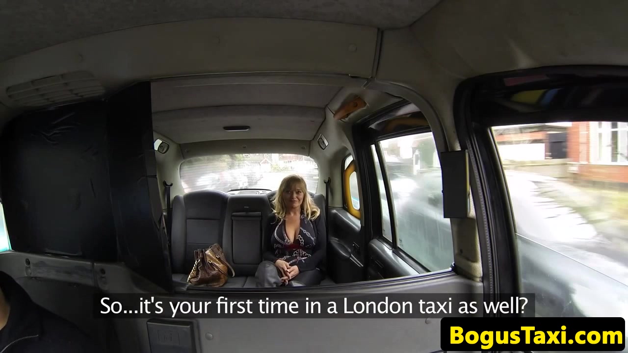 Cocksucking taxi user facialed in back of cab
