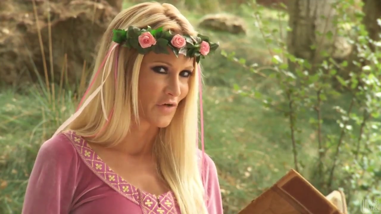Village threesome orgy with Ash Hollywood and India Summer