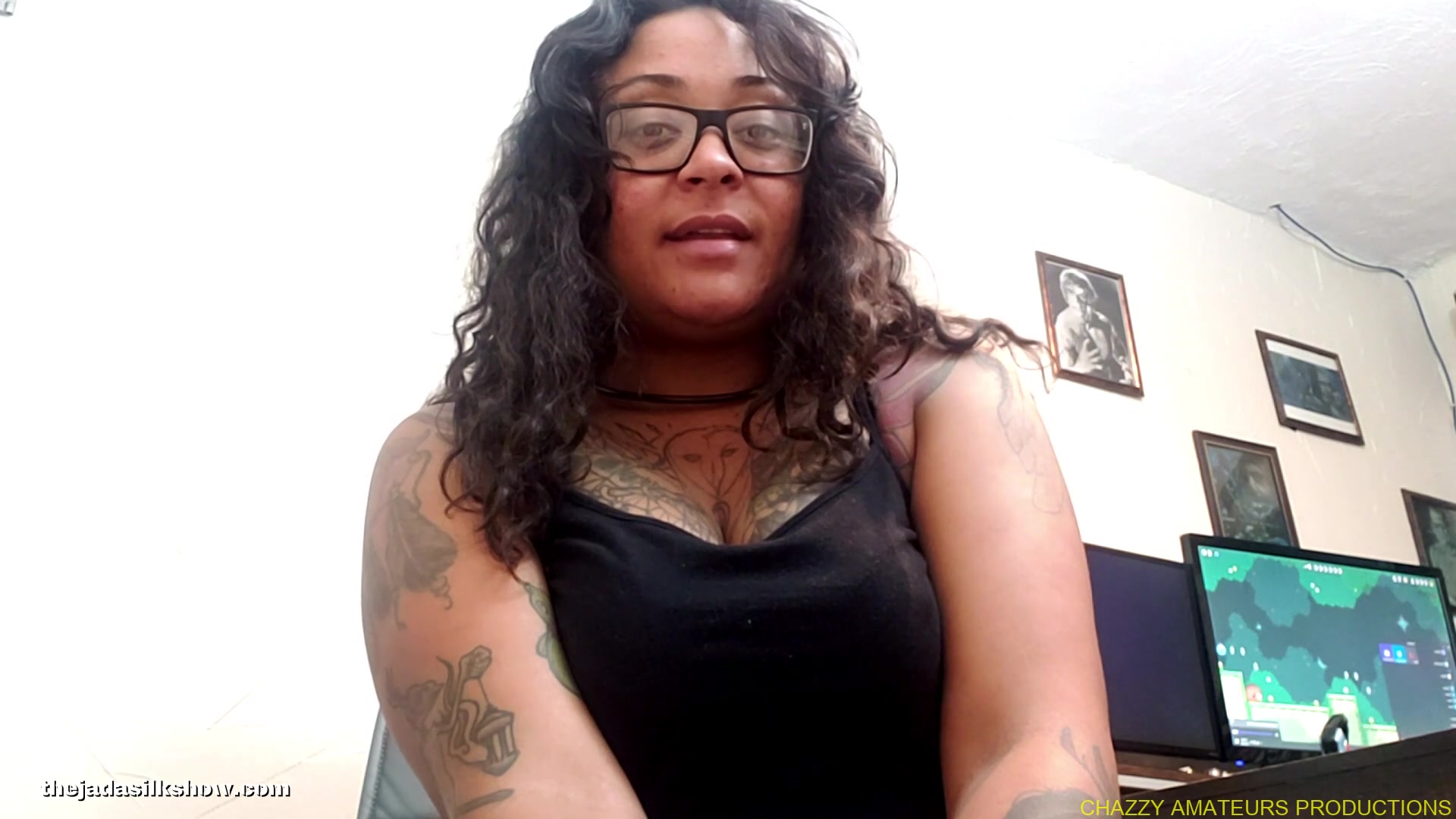 The Jada Silk Breast Worship Show Downloading Enabled - Chazzy Amateurs