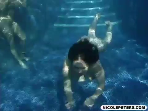 Underwater Tit Mania - BigBoobBundle