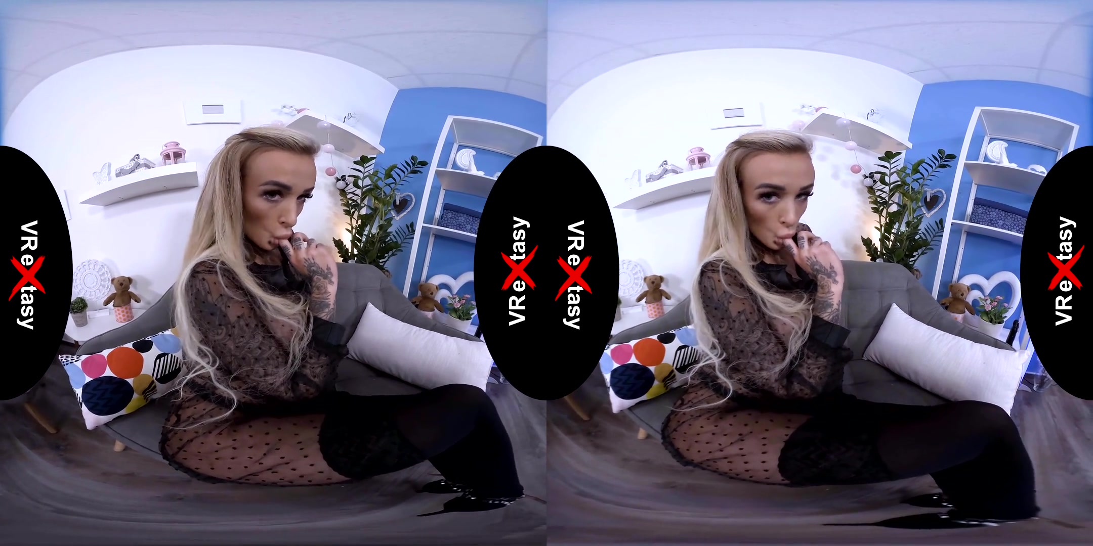 Daisy Lee - Sexy Big Ass and Tits; Tattooed Big Tit Blonde Solo Masturbation and Striptease