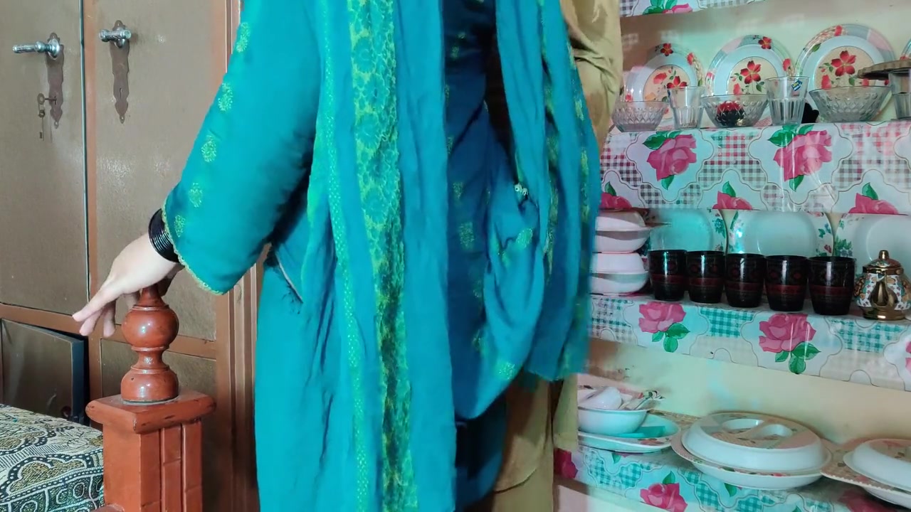 Fun With Friends Chubby White Skin Wife At Home