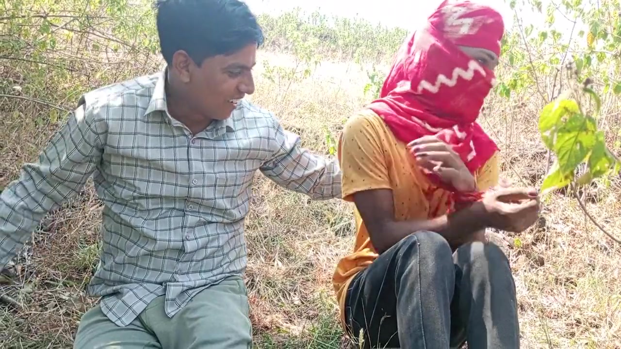 Indian Threesome Shemale - A Young Shemale Roaming The In The Forest Man So She Makes Love With Great Sex