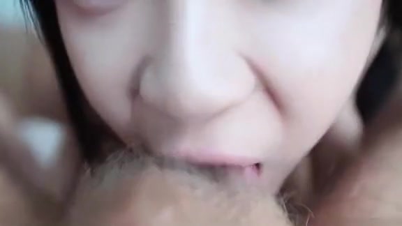 Thai teen 18+ sissy prostitute giving oral relief