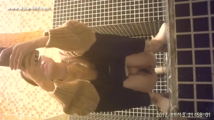 chinese amateur footjob & homemade.4