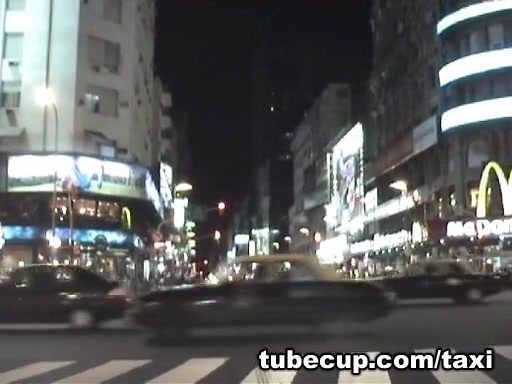 Candid girl in taxi enjoys rock hard pounding